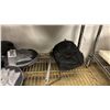 Image 4 : SHELF OF ASSORTED BOXING GLOVES