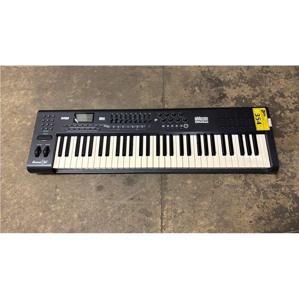 M-AUDIO AXIOM 61 SEMI-WEIGHTED USB MINI CONTROLLER (NO POWER CORD)