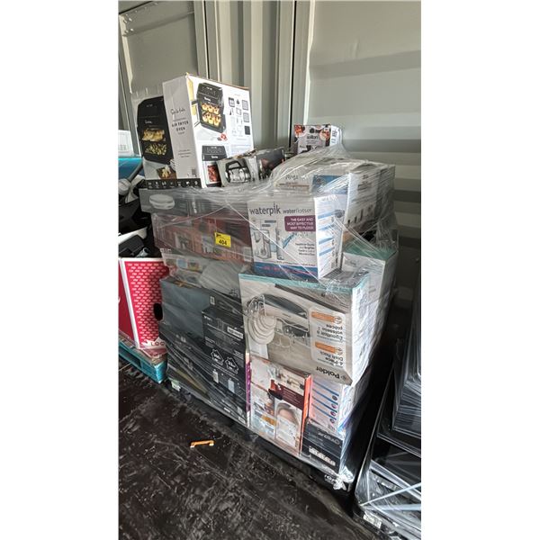 PALLET OF ASSORTED ITEMS INCLUDING NINJA COFFEE MAKER, AIR FRYERS, SALTON WAFFLE MAKER AND MORE
