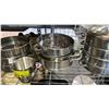 Image 3 : SHELF OF STAINLESS STEEL STEAMERS & SMALL BOWLS