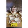 Image 3 : VINTAGE ROYAL ALBERT CENTENNIAL ROSE PATTERN CHINA COLLECTION