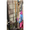 Image 4 : ASSORTED SHOVELS, MOPS AND RAKE