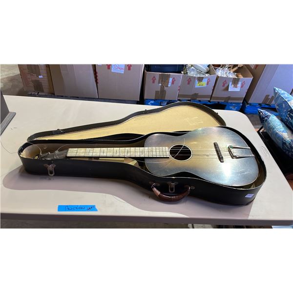 VINTAGE HARMONY ACOUSTIC GUITAR WITH CASE *NEEDS RESTRINGING*