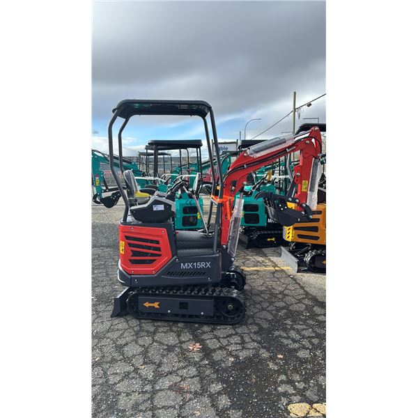 *NEW* CFG INDUSTRIAL MX15RX MINI EXCAVATOR WITH KEY & REPAIR TOOLBOX - 940KG LOAD CAPACITY