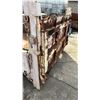 Image 3 : 9.5' TRUCK BED WITH COLLAPSIBLE SIDE WALLS AND POWER TAIL GATE 5'7"W