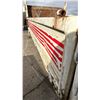 Image 6 : 9.5' TRUCK BED WITH COLLAPSIBLE SIDE WALLS AND POWER TAIL GATE 5'7"W
