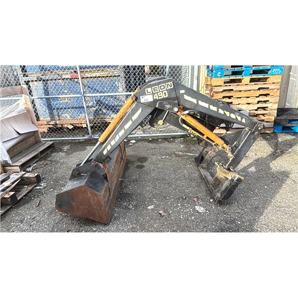 LEON 490 5' HYDRAULIC TRACTOR LOADER ASSEMBLY