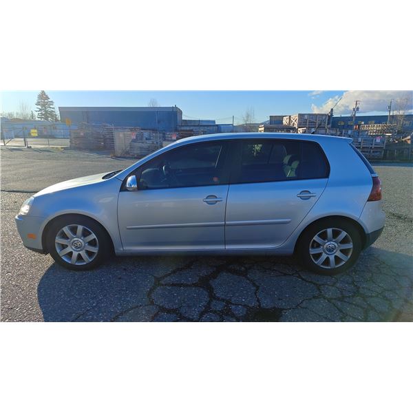 2008 VOLKSWAGEN RABBIT 2.5, 4DR HATCHBACK, SILVER, VIN WVWDA71K38W003345