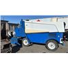 Image 4 : 1996 ZAMBONI 520 ICE RESURFACER, WHITE & BLUE, VIN 5205435,