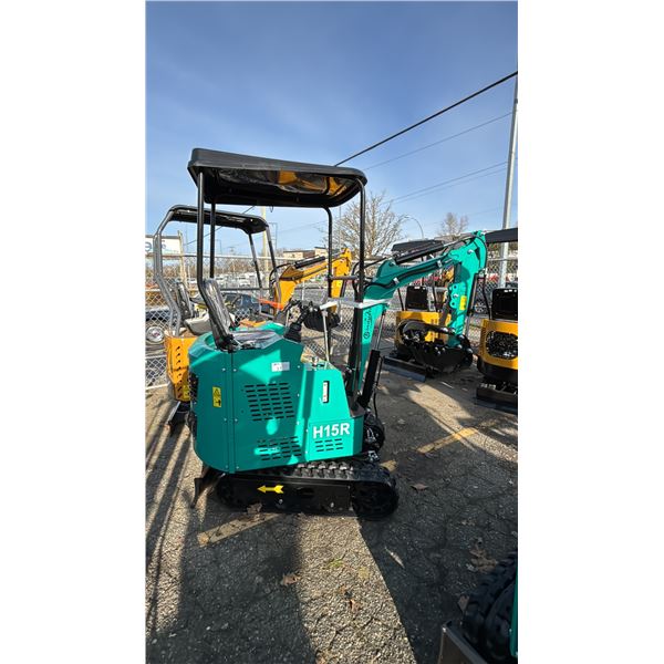 *NEW* CFG INDUSTRIAL H15R MINI EXCAVATOR WITH KEY & REPAIR TOOLBOX - 920KG LOAD CAPACITY