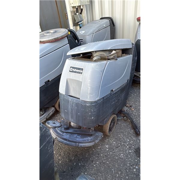 ADVANCE ADFINITY 20D ECOFLEX WALK BEHIND FLOOR SCRUBBER WITH KEY