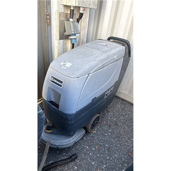 ADVANCE ADFINITY 20D ECOFLEX WALK BEHIND FLOOR SCRUBBER WITH KEY