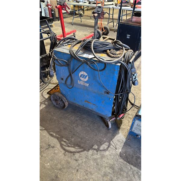 MILLER MILLERMATIC 200 CONSTANT POTENTIAL DC ARC WELDING POWER SOURCE & WIRE CONTROL/FEEDER SYSTEM