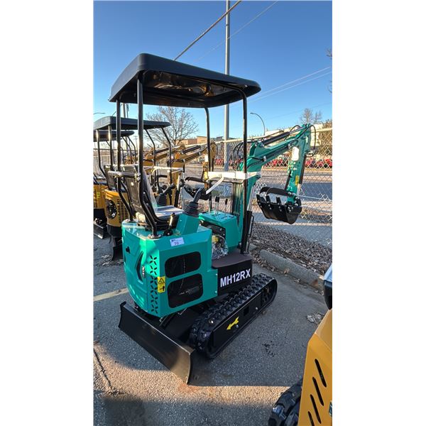 *NEW* CFG INDUSTRIAL MH12RX MINI EXCAVATOR WITH KEY & REPAIR TOOLBOX - 800 KG LOAD CAPACITY