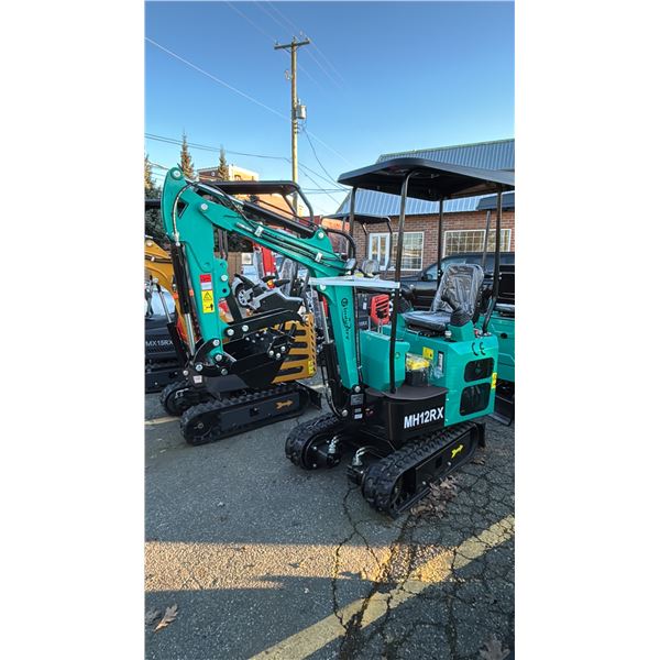 *NEW* CFG INDUSTRIAL MH12RX MINI EXCAVATOR WITH KEY & REPAIR TOOLBOX - 800 KG LOAD CAPACITY