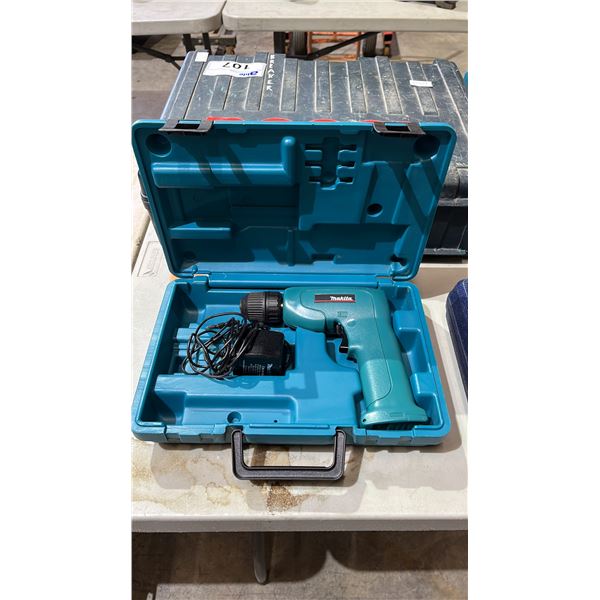 VINTAGE MAKITA 6176D DRILL IN CASE