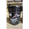 Image 1 : 17KG BUCKET OF PETRO CANADA GREASE OG-2 PREMIUM WATER RESISTANT EP GREASE