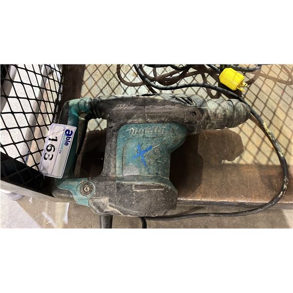 MAKITA HR3210C ROTARY HAMMER
