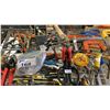 Image 3 : SHELF OF ASSORTED HAND TOOLS: RIGHT CUT AVIATION SNIPS, BALL MOUNT TRAILER HITCH, CLAMPS & MORE