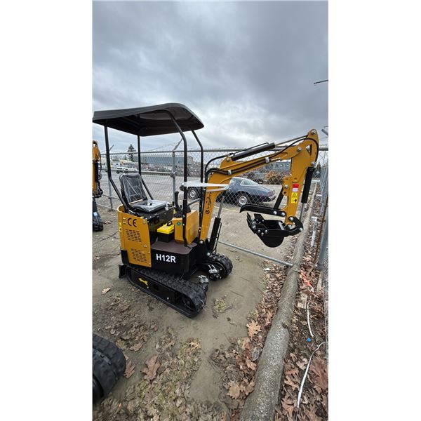 *NEW* CFG INDUSTRIAL H12R MINI EXCAVATOR WITH KEY & REPAIR TOOLBOX - 800KG LOAD CAPACITY