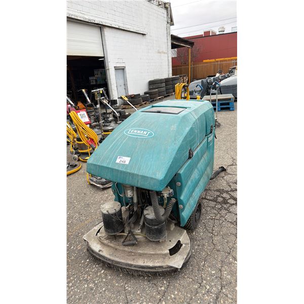 TENNANT 5680 WALK BEHIND FLOOR SCRUBBER WITH KEY