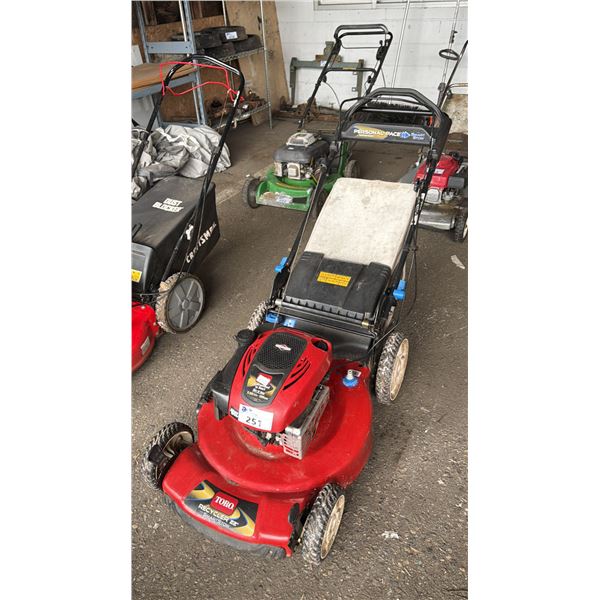 TORO RECYCLER 22" SMARTSTOW SELF PROPELLED GAS MOWER WITH REAR BAG