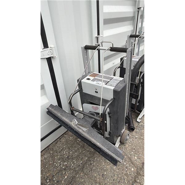 TREADMASTER ESCALATOR CLEANING SYSTEM
