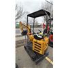 Image 2 : *NEW* CFG INDUSTRIAL MX12RX MINI EXCAVATOR WITH KEY AND REPAIR TOOLBOX - 735KG LOAD CAPACITY