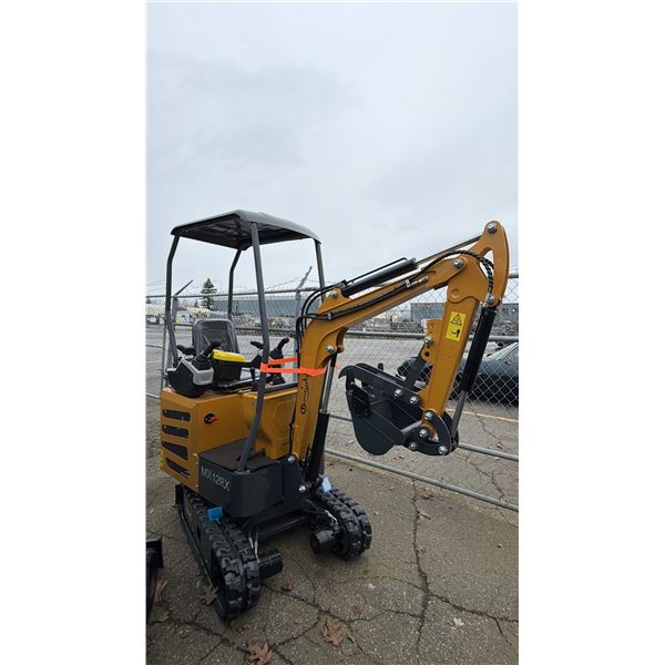 *NEW* CFG INDUSTRIAL MX12RX MINI EXCAVATOR WITH KEY AND REPAIR TOOLBOX - 735KG LOAD CAPACITY