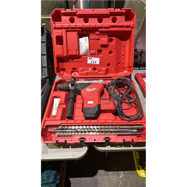 MILWAUKEE 5546-21 ROTARY HAMMER IN CASE