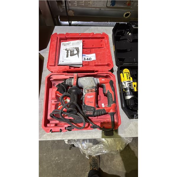 MILWAUKEE 5/8" ROTARY HAMMER IN CASE