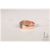 Image 3 : 14kt rose gold band set with 1.25cts of colourless, light yellow, fancy yellow, intense yellow, ligh