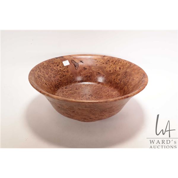 Brian McEvoy, artisan made decorative Carpathian Elm turned bowl, 15" in diameter X 6" in height. Si