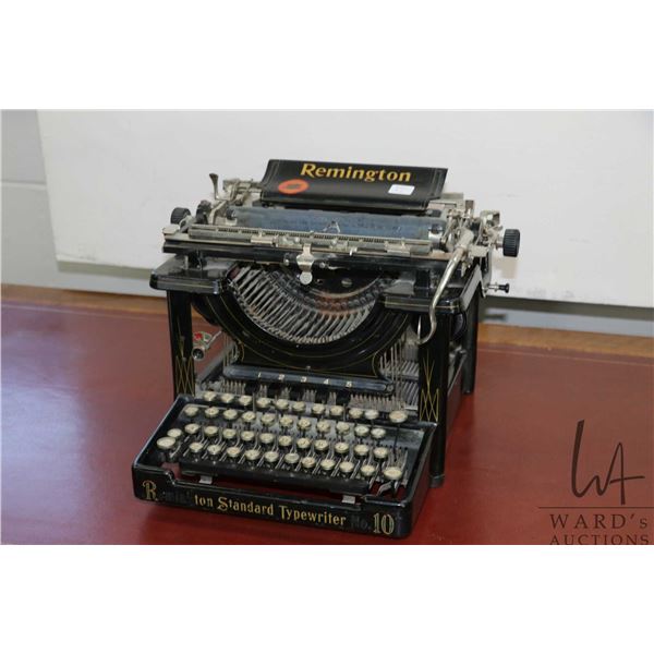 Antique Remington standard typewriter No.10
