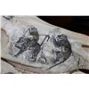 Image 5 : Vintage horse skull with decorative scrimshaw drawing featuring African animals including giraffes, 