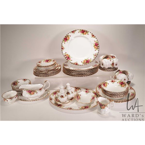 Selection of Royal Albert Old Country Roses china including eight 10" dinner plates, eight teacups a