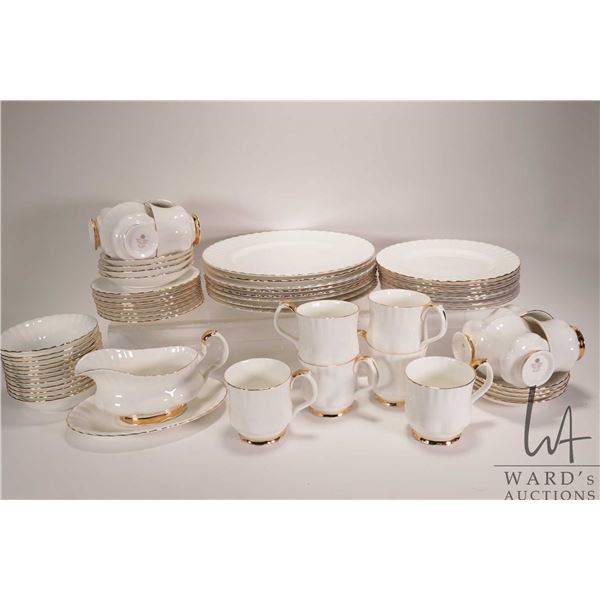 Selection of Royal Albert Val D'or china including eight each of 10" dinner plates, 8" side plates, 
