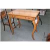 Image 1 : Small oak desk with single drawer 30" wide x 19" deep and 29" tall