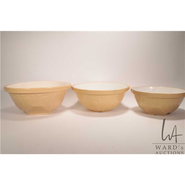 Three vintage T.G. Green Pottery Grip-Stand graduated mixing bowls