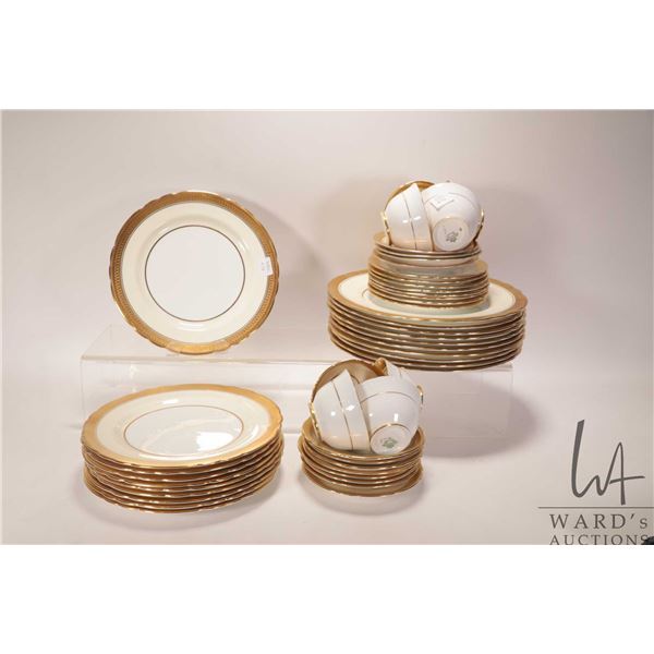 Selection of Aynsley "Sandringham" china dinner ware including ten 10 1/2" dinner plates, ten 8 1/2"