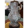 Image 5 : Two heavy bronze Chinese style lamps consignor purports "featuring archaic-style case bronze ritual 