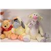 Image 3 : Six Winnie-the-Pooh stuffed animals including Winnie, Eyore, Tigger, Rue and Mama and Rabbit