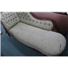 Image 2 : Victorian chaise longe with button tufted upholstery, decorative show wood and porcelain castors, 77