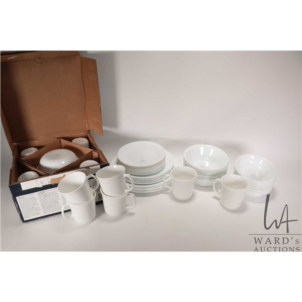 Box set of Corel dinner ware plus extras