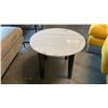 Image 3 : ROUND WHITE ONYX TOP SOLID WOOD BASE CONTEMPORARY SIDE TABLE