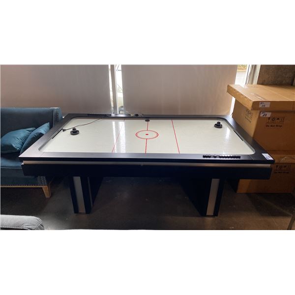 AIR HOCKEY TABLE