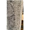 Image 2 : GREY MODERN AREA RUG APPROX 5' X 7'