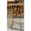 Image 2 : GROUP OF 3 SOLID HARDWOOD ADJUSTABLE EASELS