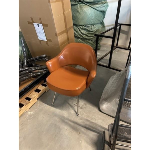 COGNAC LEATHER CHAIR