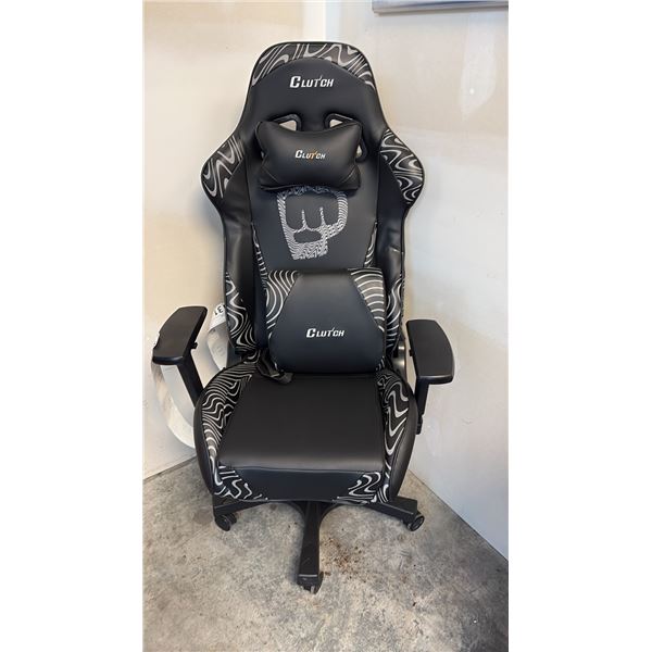 BLACK CLUTCH ERGONOMIC GAMING CHAIR